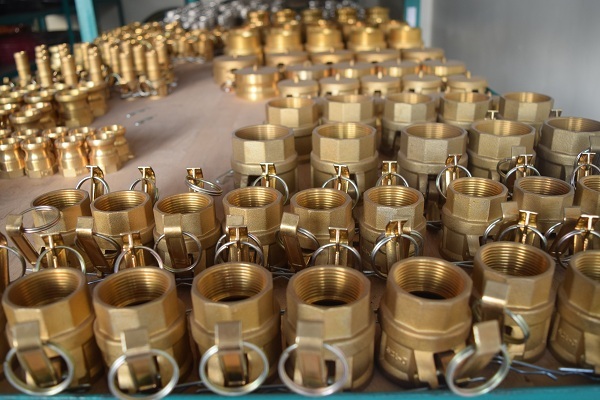 Canada áp thuế chống bán phá giá với ống nối bằng đồng của Việt Nam