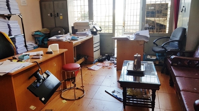 Clip: Công an khống chế đối tượng đập phá Văn phòng công chứng