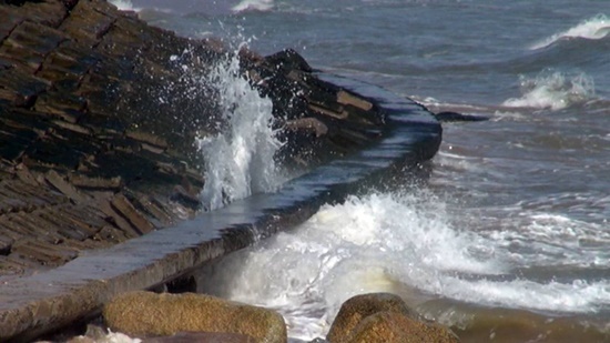 Bờ kè hơn 60 tỷ đồng ở Phú Yên bị sạt lở nghiêm trọng vì sóng đánh