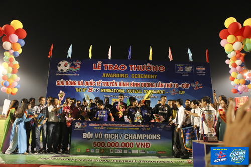B.Bình Dương vô địch Giải Bóng đá quốc tế truyền hình Bình Dương Cúp Number 1 lần thứ 18