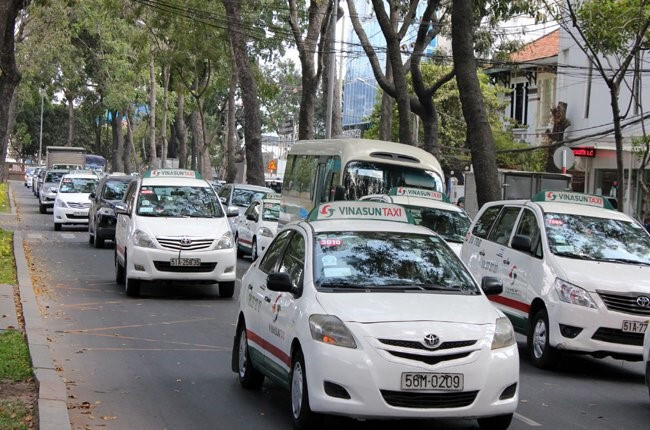 Sáng nay 6/2, xét xử vụ taxi Vinasun kiện Grab
