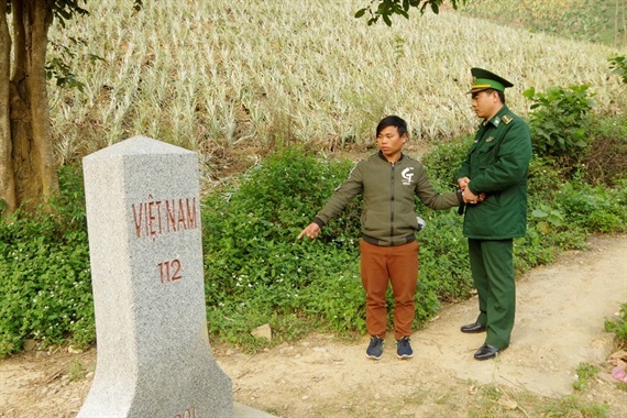 Bán người yêu sang Trung Quốc lấy tiền...mua xe máy