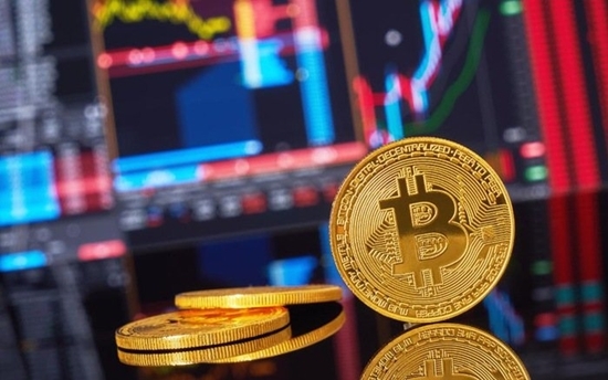 Giá Bitcoin hôm nay 9/2: Bật tăng 1.000 USD trong vòng 12 tiếng