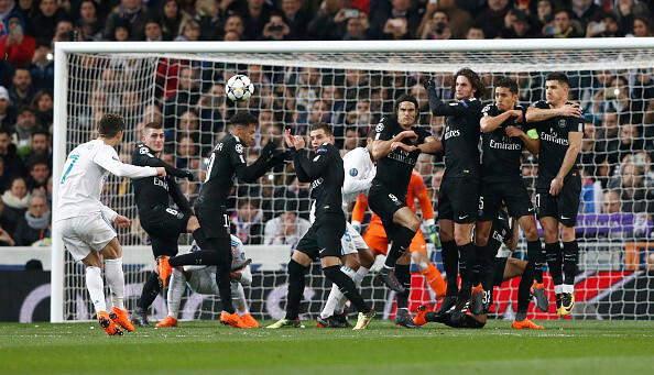 Ronaldo lập cú đúp, Real ngược dòng thắng 