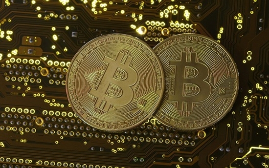 Giá Bitcoin hôm nay 21/2: Vọt lên ngưỡng 11.000 USD