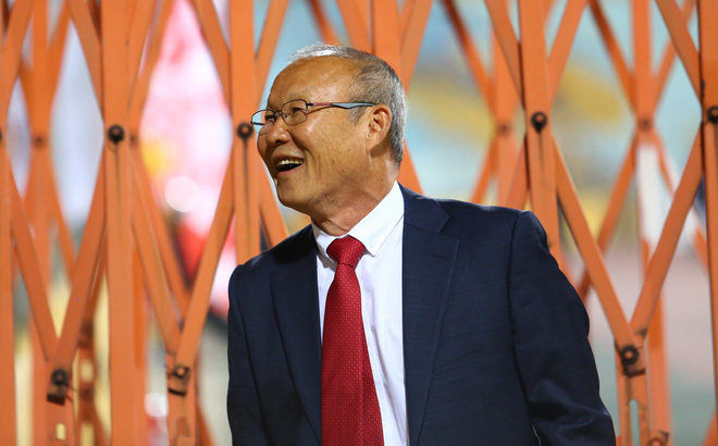 VFF sẽ phải tự chi trả lương cho HLV Park Hang-seo