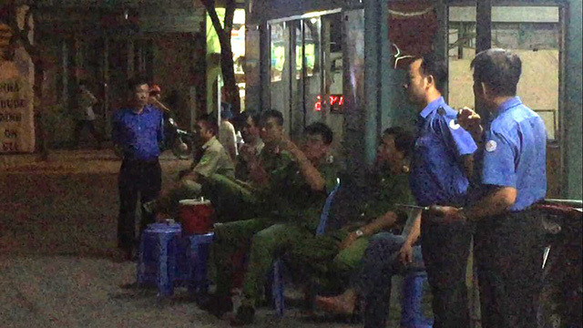 Hàng chục thanh niên hỗn chiến trong đêm, cả khu phố náo loạn