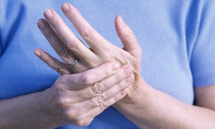 Triệu chứng đau nhức xương khớp cảnh báo bệnh gì?