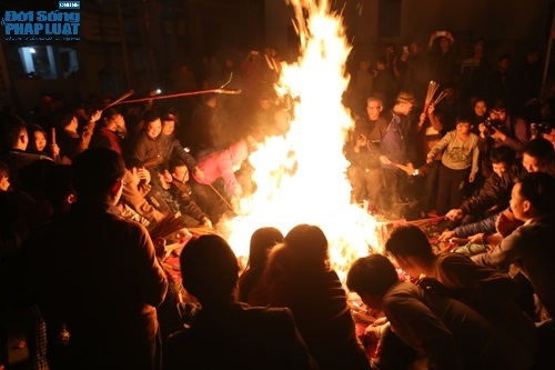 Hà Nội: Hàng trăm người dân tham dự lễ 