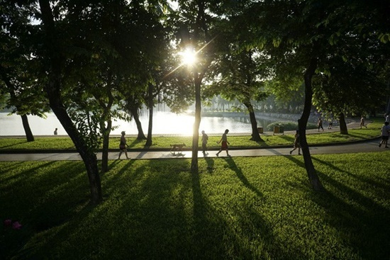 Dự báo thời tiết ngày 28/2: Bắc Bộ tiếp tục mưa phùn, nồm ẩm