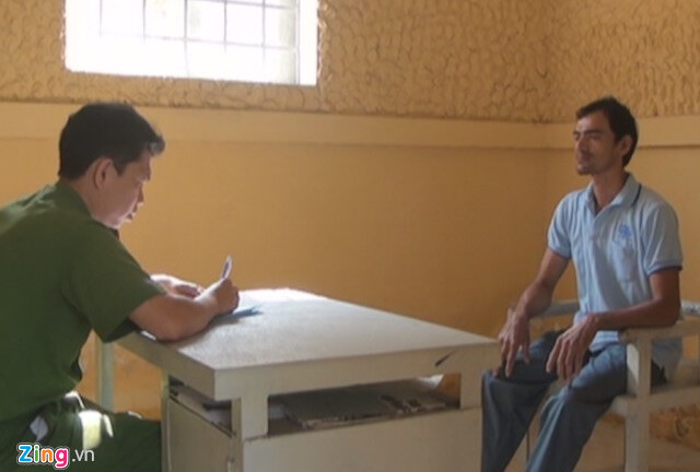 Người phụ nữ 57 tuổi bị nhân tình trẻ tấn công bằng dao chặt dừa