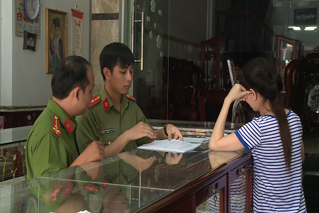 Bình Dương: Tóm gọn đối tượng cướp vàng bỏ chạy