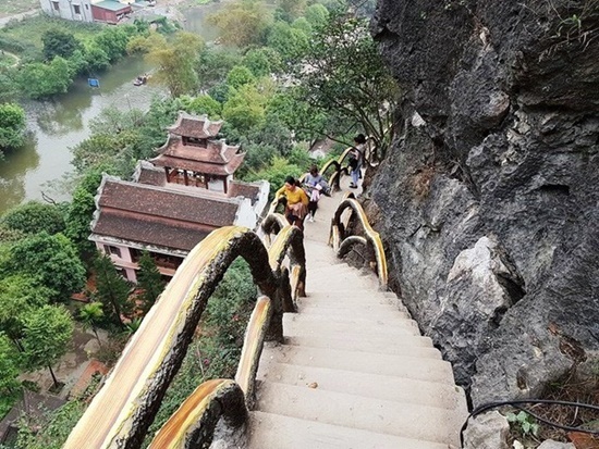 Bộ Văn hóa yêu cầu tháo dỡ công trình không phép ở Tràng An