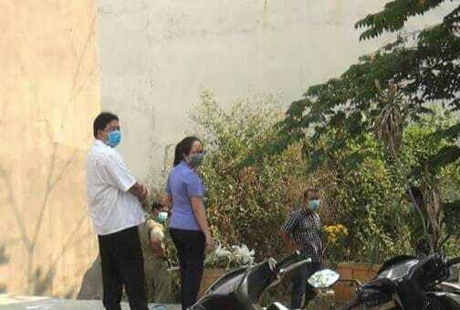 Người bán vé số tình cờ phát hiện thi thể nữ giáo viên trong bụi cỏ