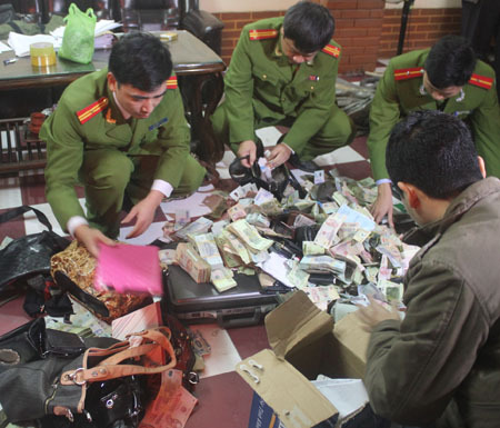 Quy mô đường dây đánh bạc nghìn tỷ được Công an Phú Thọ triệt phá