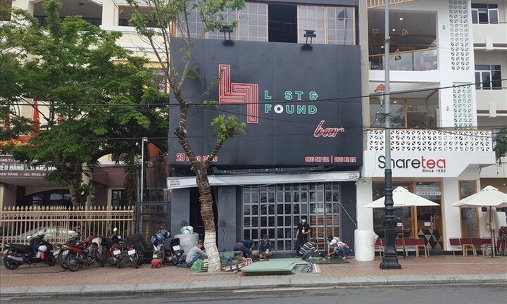 Phóng viên báo Giao thông tố bị hành hung, giam lỏng khi tác nghiệp