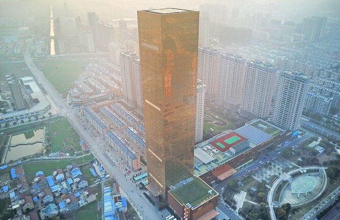 Chiêm ngưỡng hai khách sạn