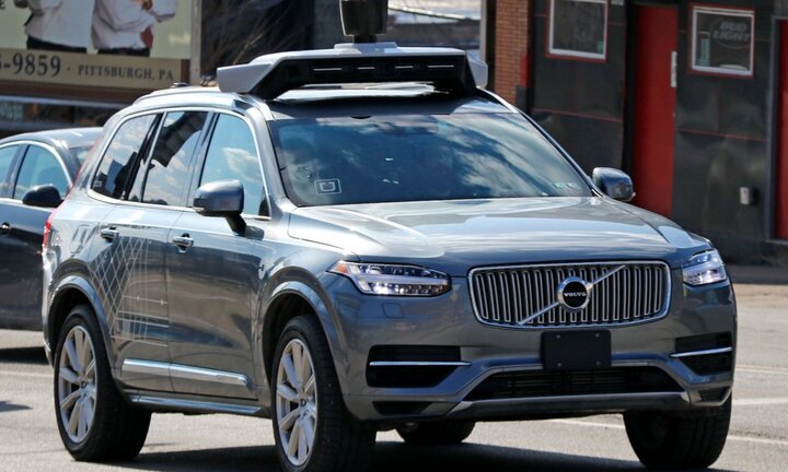 Các hãng ô tô tự lái đối mặt khủng hoảng sau vụ xe tự hành Uber đâm chết người