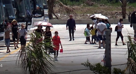 Công ty nệm đón hàng trăm khách Trung Quốc trái phép mỗi ngày