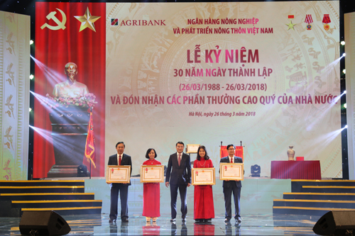 Agribank kỷ niệm 30 năm Ngày thành lập và đón nhận Huân chương Lao động hạng Nhất