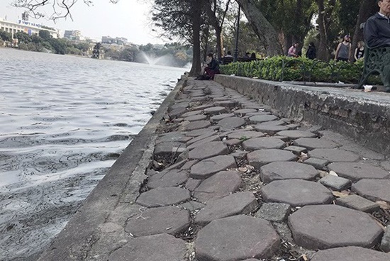 Hơn 93% người dân Hà Nội ủng hộ làm mới vỉa hè hồ Hoàn kiếm