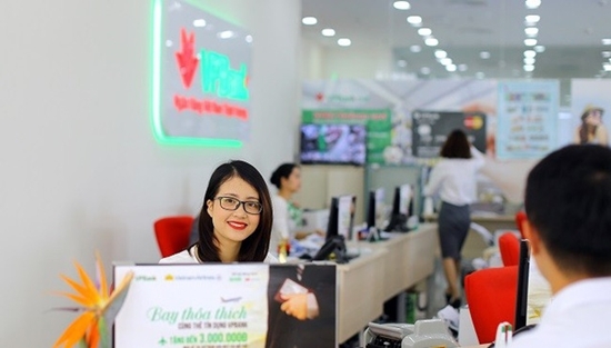 4 nữ đại gia chi hơn 6.400 tỷ đồng “ôm” cổ phiếu VPBank là ai?