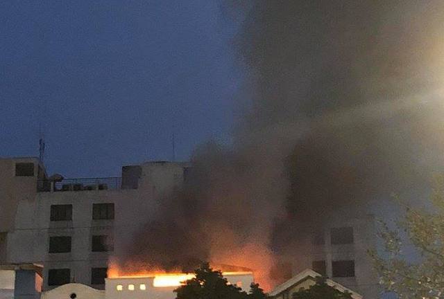 Hà Nội: Cháy nổ kinh hoàng ở cửa hàng quần áo