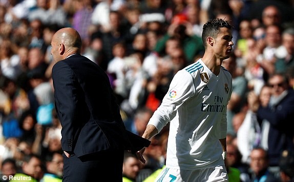 C.Ronaldo ghi bàn, Real vẫn chia điểm tại derby Madrid