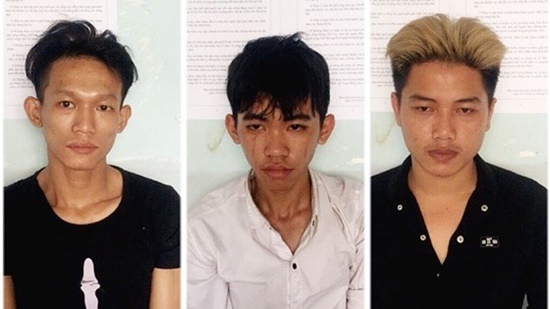 Cảnh sát nổ 3 phát súng khống chế nhóm trộm xe máy