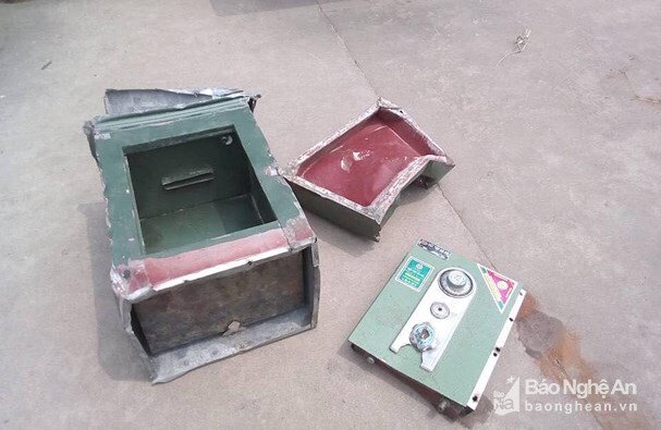 Truy tìm kẻ phá két sắt lấy tiền công đức của nhà chùa