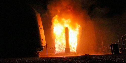 Mỹ công bố video phóng tên lửa hành trình Tomahawk vào Syria