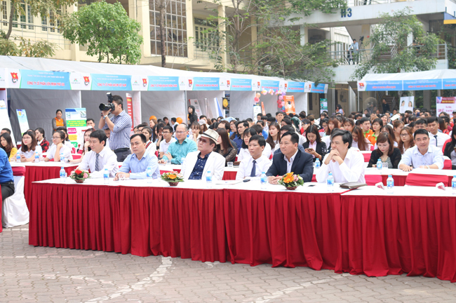 Suy nghĩ về phát triển nhân lực Việt Nam