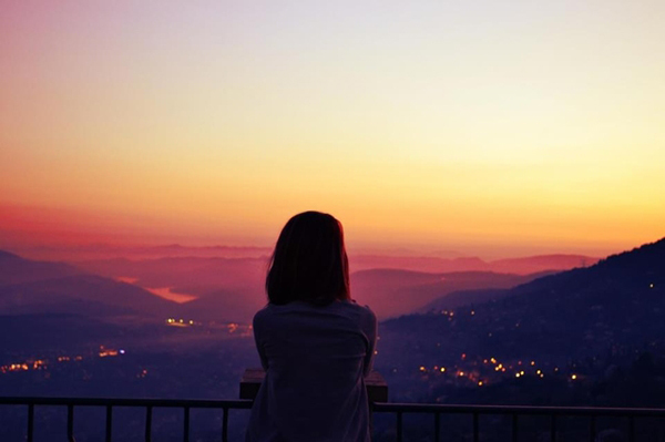 Trách ai bây giờ? Đời, hay là anh ấy?