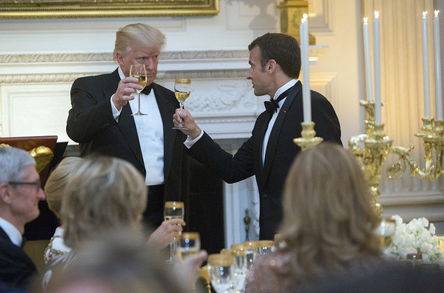 Quốc yến sang trọng của ông Trump đón ông Macron