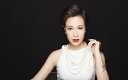 Uyên Linh hé lộ về MV mới sau album “Portrait”