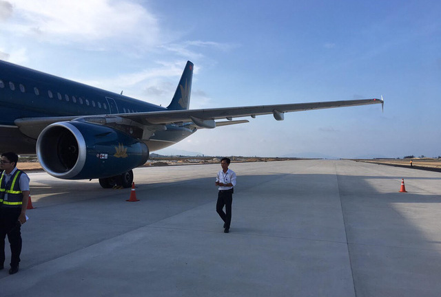 Đình chỉ tổ lái máy bay Vietnam Airlines hạ cánh nhầm đường băng tại Cam Ranh