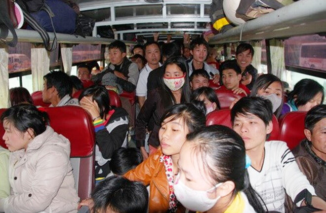 Yêu cầu xử lý xe nhồi nhét khách dịp 30/4 - 1/5