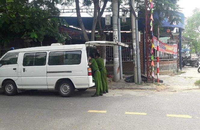 Điều tra vụ quản lý quán nhậu nằm bất động bên vũng máu