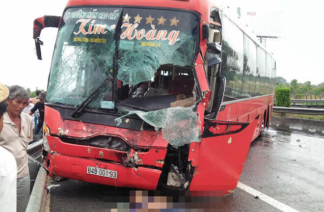 Tai nạn liên hoàn trên cao tốc TP.HCM - Trung Lương, 1 người tử vong