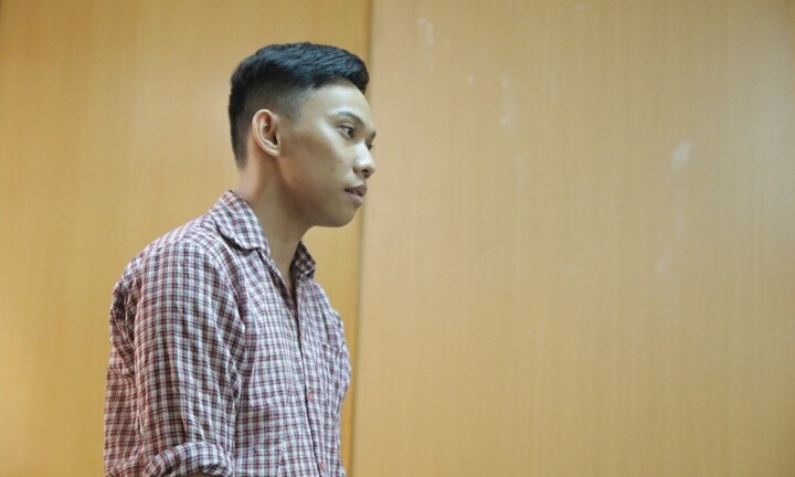 Chủ nhà hàng chiếm đoạt gần 700 triệu đồng của khách bật khóc trước tòa