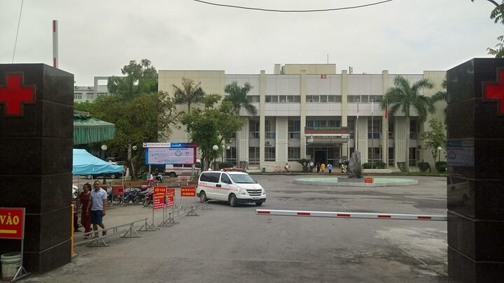 Khởi tố 5 bác sĩ, điều dưỡng BVĐK tỉnh Hòa Bình