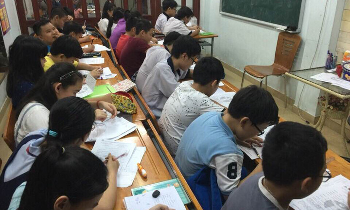 Hà Nội tăng cường kiểm tra đột xuất việc dạy thêm, học thêm trước mùa thi