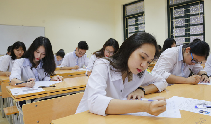 Thu hồi đề án đổi mới thi THPT quốc gia hơn 749 tỷ