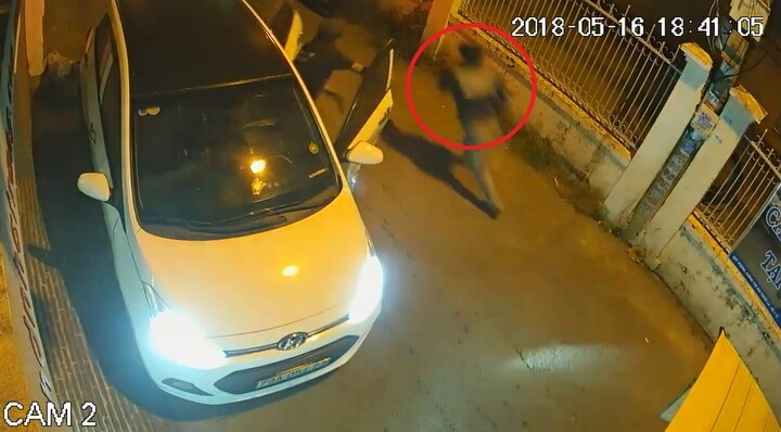 Video: Đang bẻ khóa xe Air Blade, nam thanh niên cuống cuồng bỏ chạy