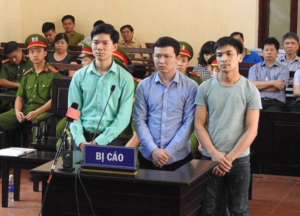 Xét xử BS Hoàng Công Lương: Đại diện VKS thừa nhận “ghi nhầm” về quy chế chuyên môn