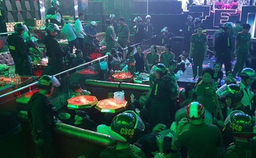 Hơn 30 dân chơi trong quán bar dương tính với ma túy