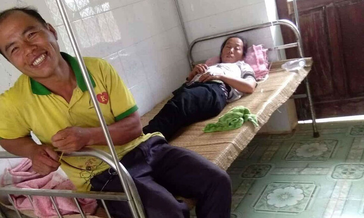 Vợ ăn lá ngón tự tử vì chồng nói chuyện tình cảm với người khác