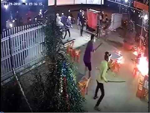 Điều tra vụ truy sát tại quán nhậu ở Sài Gòn, 5 người thương vong