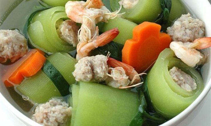 Món ngon bữa trưa: Canh bí xanh nấu tôm thịt ngọt mát, dễ làm