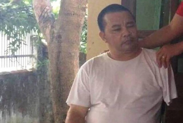 Khởi tố 